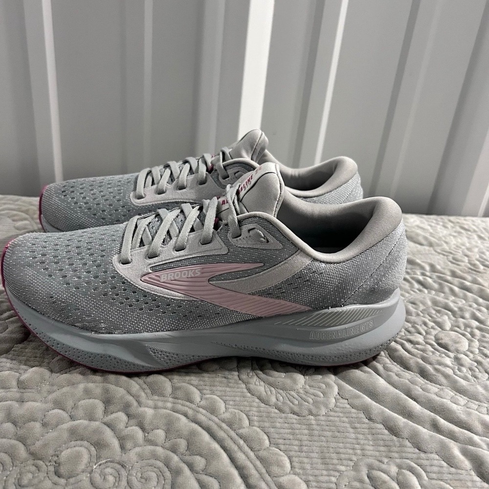Brooks Adrenaline GTS 24 Womens Grey Walking Running Shoes Sneakers size 8